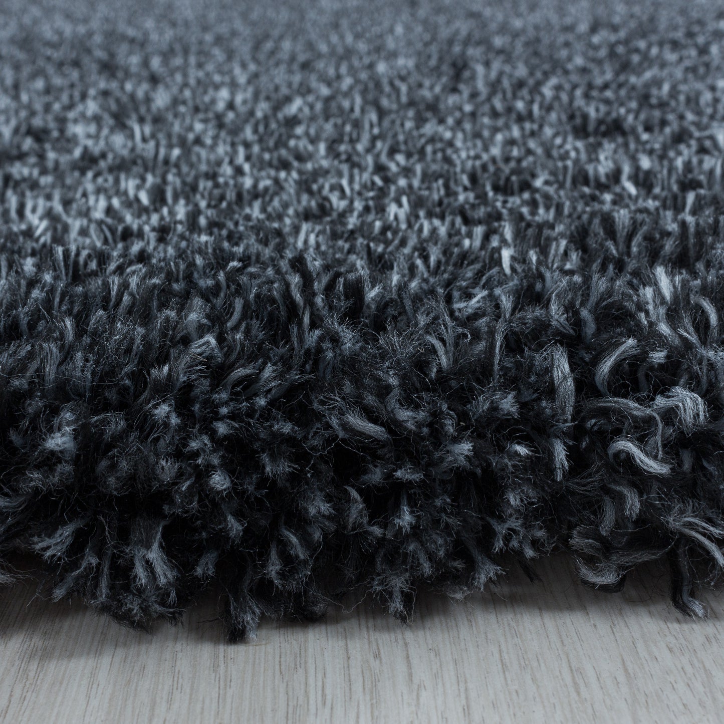 FLUFFY - Tapis Shaggy Uni à Poils Longs - FLU3500ANT