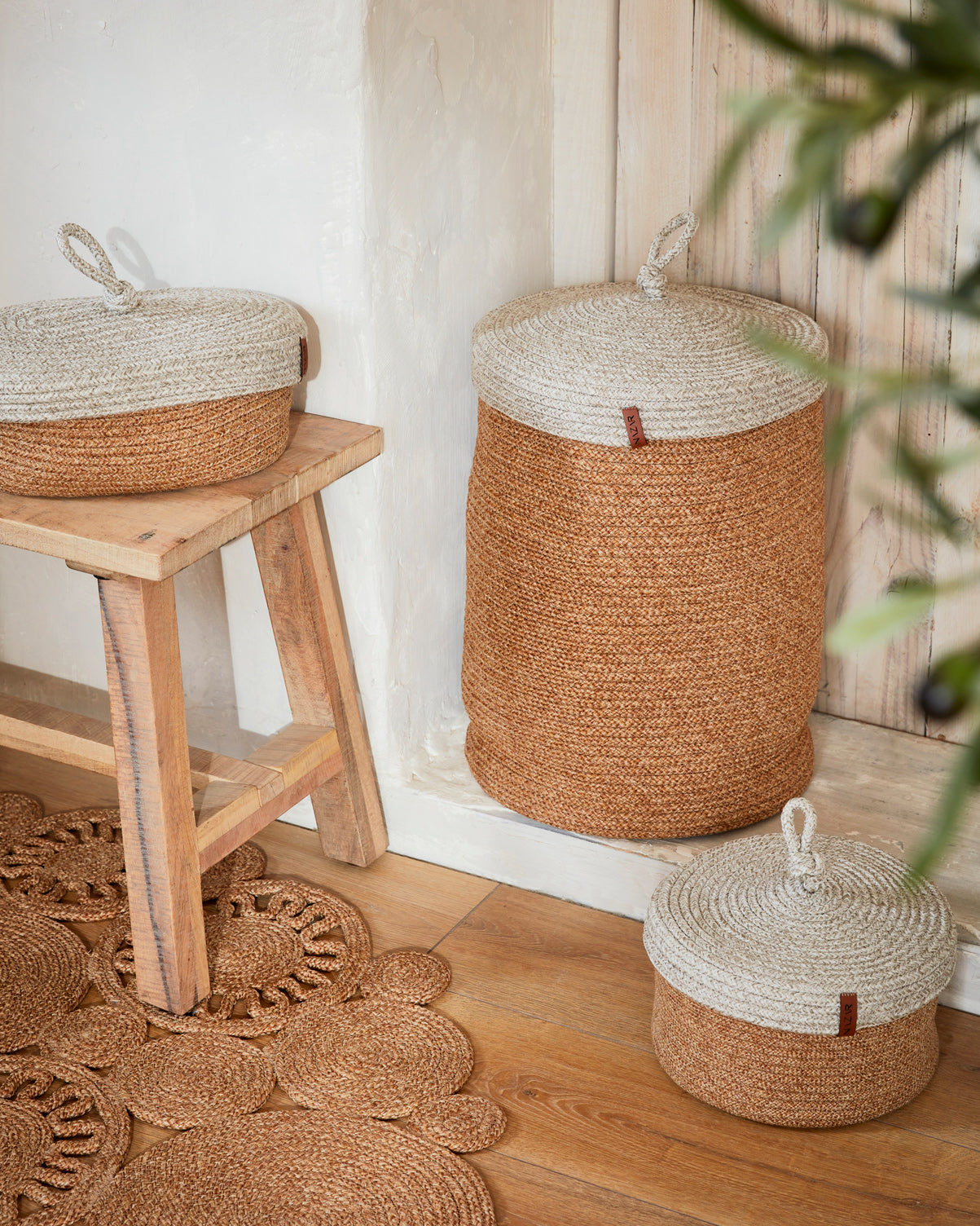 Paniers de rangement bicolores aspect jute fait main gris et beige : CAL4301GRI - Nazar rugs