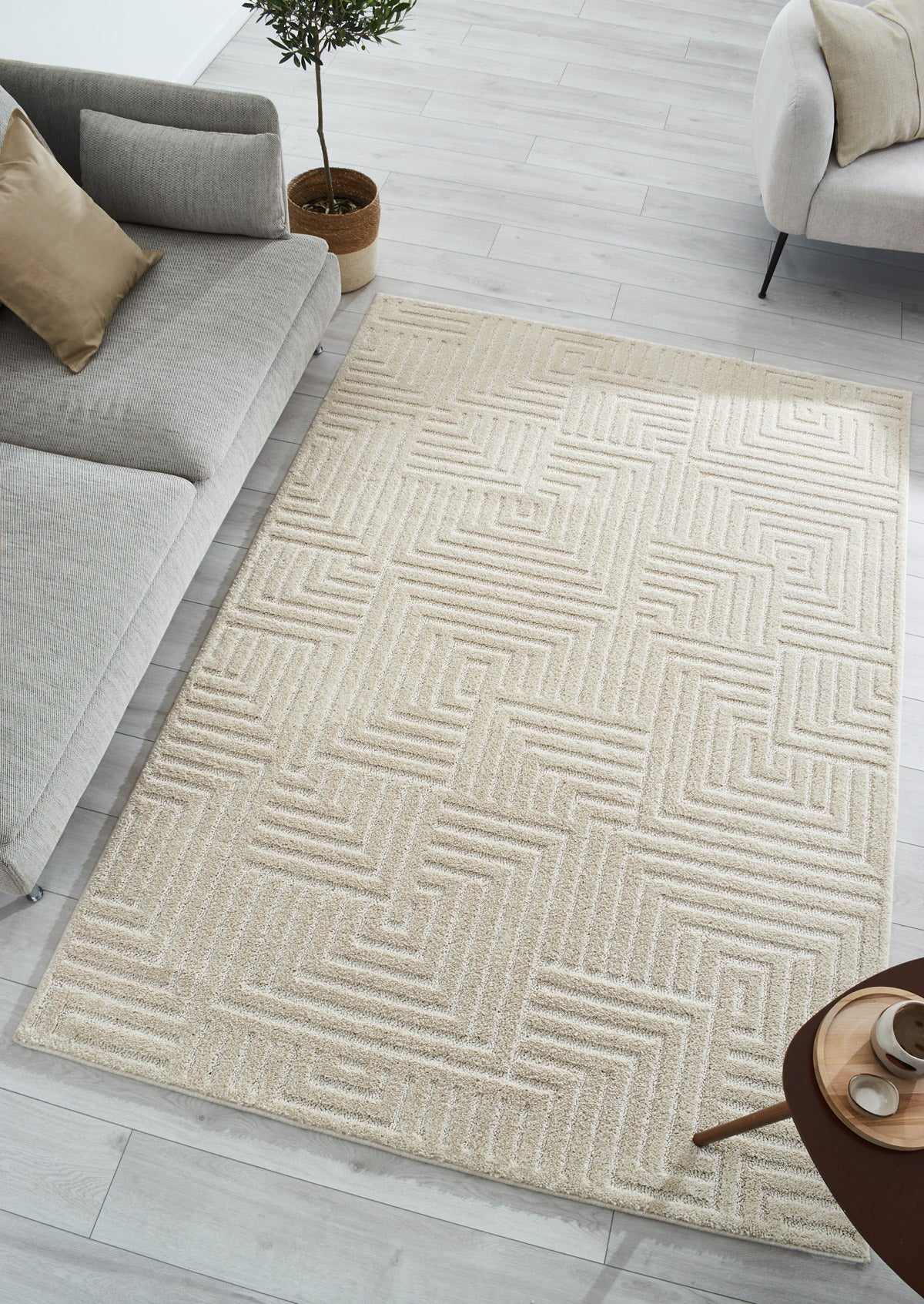 Tapis de salon crème à motif labyrinthe Nazar rugs